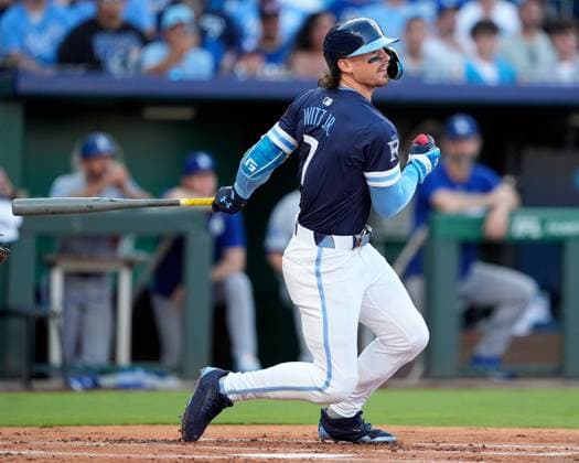 June 27, 2025: Kansas City Royals shortstop Bobby Witt Jr. (7) watches a fly ball against the Dodgers at Kauffman Stadium Kansas City, Missouri. CSM. Kansas City United States - ZUMAc04_ 20250627_zma_c04_005 Copyright: xJonxRobichaudx