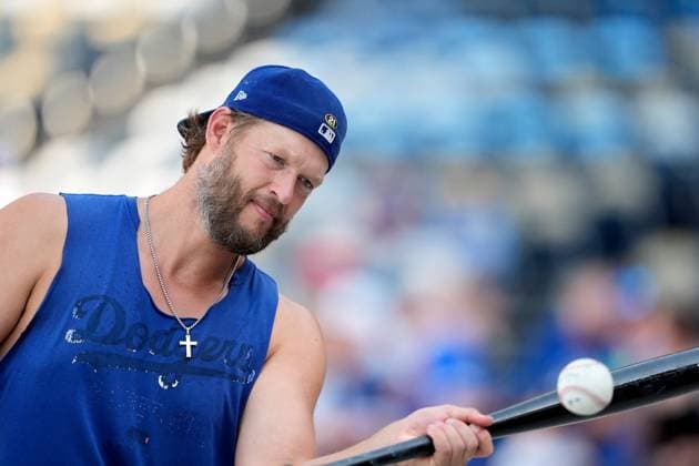 June 27, 2025: Los Angeles Dodgers pitcher Clayton Kershaw (22) does some ground ball practice against the Royals at Kauffman Stadium Kansas City, Missouri. CSM. Kansas City United States - ZUMAc04_ 20250627_zma_c04_021 Copyright: xJonxRobichaudx