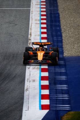 June 27, 2025, Spielberg, Austria: McLaren Formula 1 Team s Australian driver Oscar Piastri is seen in action during free practice one of the Formula 1 Austrian Grand Prix 2025 at the Redbull Ring. Spielberg Austria - ZUMAs197 20250627_aaa_s197_254 Copyright: xLucaxMartinix