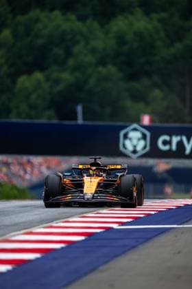 June 27, 2025, Spielberg, Austria: McLaren Formula 1 Team s Australian driver Oscar Piastri is seen in action during free practice one of the Formula 1 Austrian Grand Prix 2025 at the Redbull Ring. Spielberg Austria - ZUMAs197 20250627_aaa_s197_274 Copyright: xLucaxMartinix