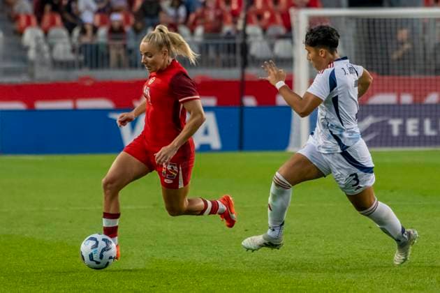 June 27, 2025, Toronto, Ontario, Canada: Adriana Leon 19 (L) of Canada and Josselyn BriceoÂ±o 3 (R) of Costa Rica in action during an International Friendly, Länderspiel, Nationalmannschaft match at BMO Field on June 27, 2025 in Toronto, Ontario, Canada. The game ended 4-1 for Canada. Toronto Canada - ZUMAm154 20250627_zap_m154_019 Copyright: xAngelxMarchinix