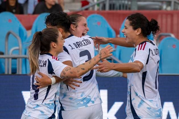 June 27, 2025, Toronto, Ontario, Canada: Maria Paula Salas 9 (CR) of Costa Rica celebrates her goal with Priscila Chinchilla 14 (L), Josselyn Briceo±o 3 (CL) and Raquel RodroÂguez 11 (R) during an International Friendly, Länderspiel, Nationalmannschaft match at BMO Field on June 27, 2025 in Toronto, Ontario, Canada. The game ended 4-1 for Canada. Toronto Canada - ZUMAm154 20250627_zap_m154_029 Copyright: xAngelxMarchinix