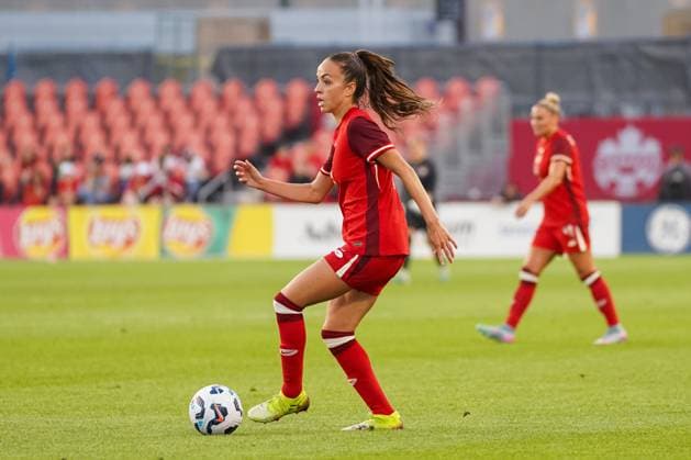 June 27, 2025, Toronto, Ontario, Canada: Julia Grosso 7 of Canada during the International Women s Friendly match between Canada and Costa Rica at BMO Field. on June 27, 2025 in Toronto, Canada. Toronto Canada - ZUMAe321 20250627_zsa_e321_040 Copyright: xLeonardoxRamirezx