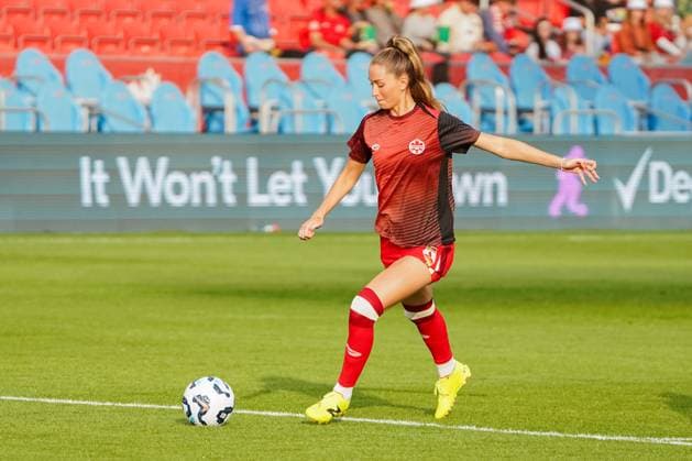 June 27, 2025, Toronto, Ontario, Canada: Jordyn Huitema 9 of Canada kick the ball before the International Women s Friendly match between Canada and Costa Rica at BMO Field. on June 27, 2025 in Toronto, Canada. Toronto Canada - ZUMAe321 20250627_zsa_e321_050 Copyright: xLeonardoxRamirezx