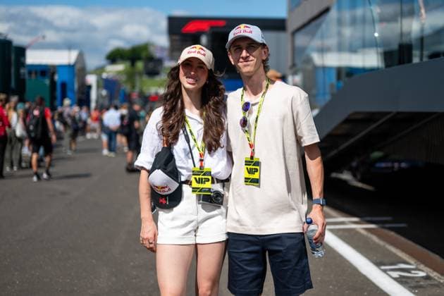 Alexandria Loutitt Canada, Ski Jumper , Daniel Tschofenig Austria, Ski Jumper , AUT, Formula 1 World Championship, MSC Cruises Grand Prix of Austria, Red Bull Ring Spielberg, Qualifying Day, Season 2025, 28 06 2025 AUT, Formula 1 World Championship, MSC Cruises Grand Prix of Austria, Red Bull Ring Spielberg, Qualifying Day, Season 2025, 28 06 2025 Spielberg Copyright: xEibner-Pressefoto Memmlerx EP_MMR