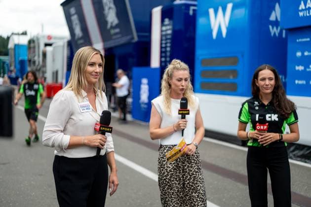 Bianca Steiner ORF TV commentator with Emma Felbermayr F1 Academy race driver, Kick Stake Sauber Audi F1 Team, Austria , Alina Eberstaller ORF TV presenter , AUT, Formula 1 World Championship, MSC Cruises Grand Prix of Austria, Red Bull Ring Spielberg, Qualifying Day, Season 2025, 28 06 2025 AUT, Formula 1 World Championship, MSC Cruises Grand Prix of Austria, Red Bull Ring Spielberg, Qualifying Day, Season 2025, 28 06 2025 Spielberg Copyright: xEibner-Pressefoto Memmlerx EP_MMR