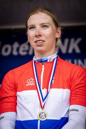 EDE - Champion Lorena Wiebes during the homage after winning during the Dutch women s Road cycling, Rad, Radsport, Strasse championships. ANP VINCENT JANNINK xVIxANPxSportx xxANPxIVx 530623831 originalFilename: 530623831.jpg