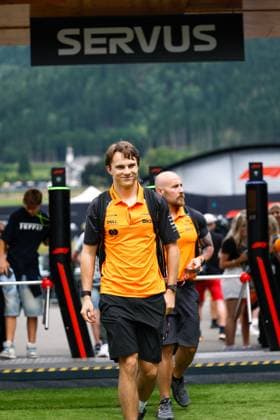 F1 - AUSTRIAN GRAND PRIX 2025 PIASTRI Oscar (aus), McLaren F1 Team MCL39, portrait during the Formula 1 MSC Cruises Austrian Grand Prix 2025, 11th round of the 2025 FIA Formula One World Championship, WM, Weltmeisterschaft from June 27 to 29, 2025 on the Red Bull Ring, in Spielberg, Austria - SpielbergAustria  Copyright: xDPPIx