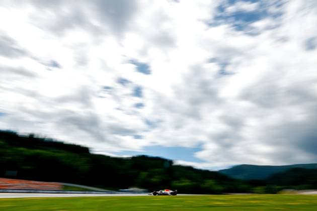 F1 - AUSTRIAN GRAND PRIX 2025 06 HADJAR Isack (fra), Visa Cash App RB F1 Team VCARB02, action during the Formula 1 MSC Cruises Austrian Grand Prix 2025, 11th round of the 2025 FIA Formula One World Championship, WM, Weltmeisterschaft from June 27 to 29, 2025 on the Red Bull Ring, in Spielberg, Austria - SpielbergAustria  Copyright: xDPPIx