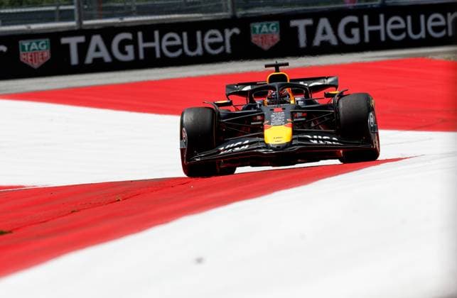 F1 - AUSTRIAN GRAND PRIX 2025 01 VERSTAPPEN Max (nld), Red Bull Racing RB21, action during the Formula 1 MSC Cruises Austrian Grand Prix 2025, 11th round of the 2025 FIA Formula One World Championship, WM, Weltmeisterschaft from June 27 to 29, 2025 on the Red Bull Ring, in Spielberg, Austria - SpielbergAustria  Copyright: xDPPIx