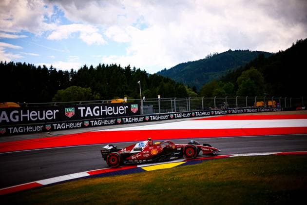 MOTORI - Formula 1 - MSC Cruises Austrian Grand Prix 2025 44 Lewis Hamilton, (GRB) Scuderia Ferrari SF25, during the Austrian GP, Spielberg 26-29 June 2025, Red Bull Ring Formula 1 World Championship, WM, Weltmeisterschaft 2025. Austria Austria  Copyright: xIPAxSport ABACAx
