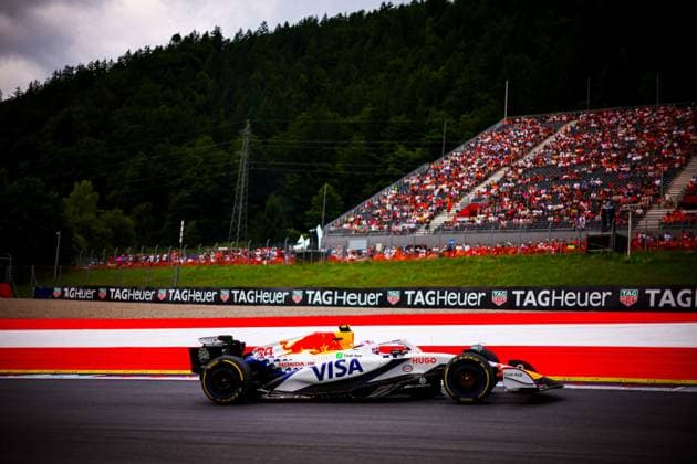 MOTORI - Formula 1 - MSC Cruises Austrian Grand Prix 2025 30 Liam Lawson, (NZL) Racing Bulls, RB VCARB 02 Honda, during the Austrian GP, Spielberg 26-29 June 2025, Red Bull Ring Formula 1 World Championship, WM, Weltmeisterschaft 2025. Austria Austria  Copyright: xIPAxSport ABACAx