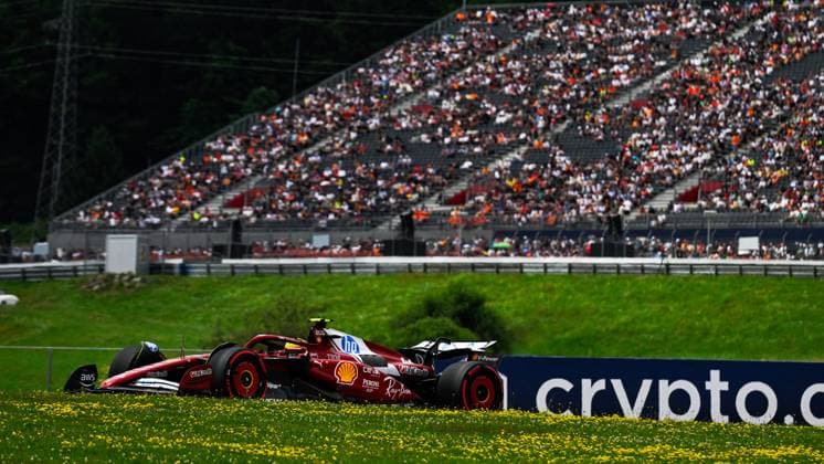 MOTORI - Formula 1 - MSC Cruises Austrian Grand Prix 2025 44 Lewis Hamilton Of The Team Scuderia Ferrari HP, Ferrari SF-25,In Free Practice ,During Fia Formula One World Championship, WM, Weltmeisterschaft F1 Austria Grand Prix 2025, 27 June , In Spielberg Austria Austria Austria  Copyright: xIPAxSport ABACAx