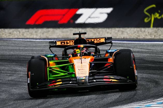 MOTORI - Formula 1 - MSC Cruises Austrian Grand Prix 2025 81 Oscar Piastri Of The Team Mclaren Formula 1 Team, Mclaren Mercedes MCL39,In Free Practice ,During Fia Formula One World Championship, WM, Weltmeisterschaft F1 Austria Grand Prix 2025, 27 June , In Spielberg Austria Austria Austria  Copyright: xIPAxSport ABACAx