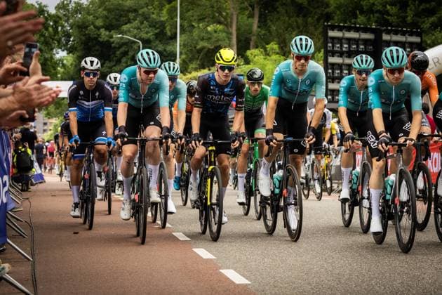 EDE - The peloton took off during the Dutch men s Road cycling, Rad, Radsport, Strasse championships. ANP VINCENT JANNINK xVIxANPxSportx xxANPxIVx 530625571 originalFilename: 530625571.jpg