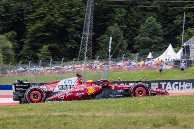 FORMULA 1 - GP of Austria 2025 SPIELBERG,AUSTRIA,28.JUN.25 - MOTORSPORTS, FORMULA 1 - Grand Prix of Austria, Red Bull Ring, practice and qualifying. Image shows Lewis Hamilton (GBR Ferrari).  GEPAxpictures xMatthiasxTrinkl