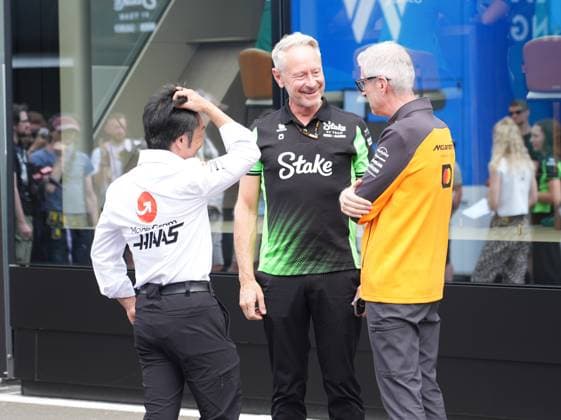 Formula 1 Austrian Grand Prix 2025 28 06 2025, Red Bull Ring, Spielberg, Formula 1 Austrian Grand Prix 2025 , in the picture Team Principal Ayao Komatsu Moneygram Haas F1 Team , Team Principal Jonathan Wheatley Alfa Romeo F1 Team Stake , Alessandro Alunni Bravi McLaren F1 Team nordphotoxGmbHx xBratic nph00250
