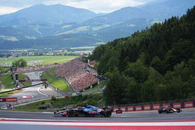 Formula 1 Austrian Grand Prix 2025 28 06 2025, Red Bull Ring, Spielberg, Formula 1 Austrian Grand Prix 2025 , in the picture Franco Colapinto ARG , BWT Alpine F1 Team, Max Verstappen NLD , Oracle Red Bull Racing nordphotoxGmbHx xBratic nph00250