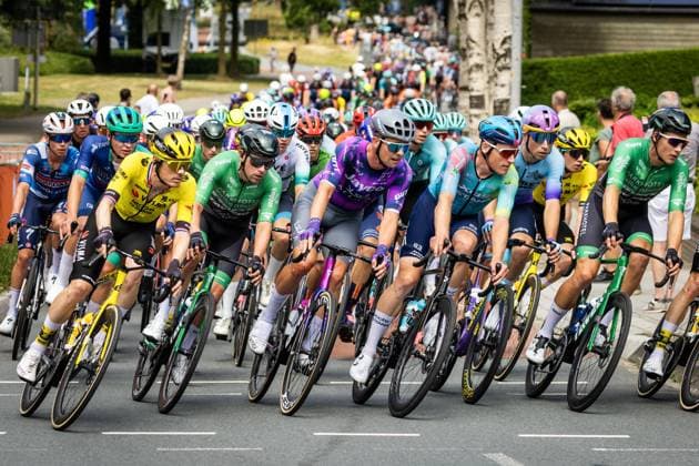 EDE - Atmosphere of peloton on the road during the Dutch men s Road cycling, Rad, Radsport, Strasse championships. ANP VINCENT JANNINK xVIxANPxSportx xxANPxIVx 530627677 originalFilename: 530627677.jpg