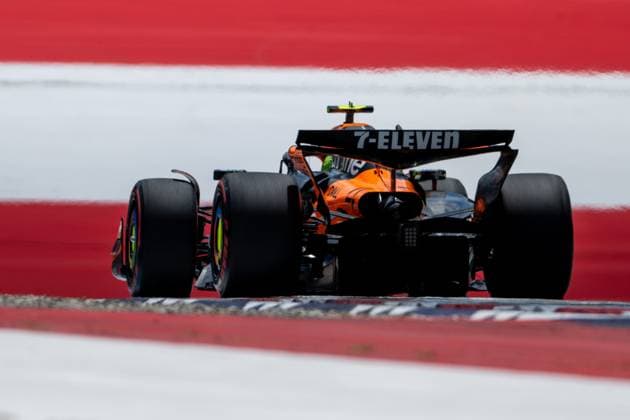 Lando Norris McLaren Formula 1 Team, Great Britain, 04 in MCL39 from behind in front of painted flag flag on the asphalt in the finish curve curve 10, AUT, Formula 1 World Championship, MSC Cruises Grand Prix of Austria, Red Bull Ring Spielberg, Qualifying Day, Season 2025, 28 06 2025 AUT, Formula 1 World Championship, MSC Cruises Grand Prix of Austria, Red Bull Ring Spielberg, Qualifying Day, Season 2025, 28 06 2025 Spielberg Copyright: xEibner-Pressefoto Memmlerx EP_MMR