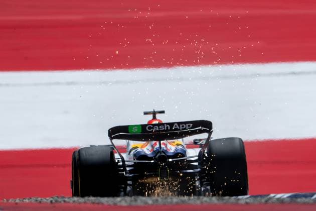 Isack Hadjar Visa Cash App Racing Bulls F1 Team, France, 06 in VCARB 02 with sparks flying from behind in front of painted flag flag on the asphalt in the finish curve curve 10, AUT, Formula 1 World Championship, MSC Cruises Grand Prix of Austria, Red Bull Ring Spielberg, Qualifying Day, Season 2025, 28 06 2025 AUT, Formula 1 World Championship, MSC Cruises Grand Prix of Austria, Red Bull Ring Spielberg, Qualifying Day, Season 2025, 28 06 2025 Spielberg Copyright: xEibner-Pressefoto Memmlerx EP_MMR