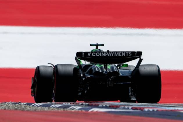 Nico Huelkenberg Stake F1 Team Kick Sauber, Germany, 27 in C45 from behind in front of painted flag flag on the asphalt in the finish curve curve 10, AUT, Formula 1 World Championship, MSC Cruises Grand Prix of Austria, Red Bull Ring Spielberg, Qualifying Day, 2025 season, 28 06 2025 AUT, Formula 1 World Championship, MSC Cruises Grand Prix of Austria, Red Bull Ring Spielberg, Qualifying Day, 2025 season, 28 06 2025 Spielberg Copyright: xEibner-Pressefoto Memmlerx EP_MMR