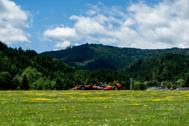 F1 - AUSTRIAN GRAND PRIX 2025 81 PIASTRI Oscar (aus), McLaren F1 Team MCL39, action during the Formula 1 MSC Cruises Austrian Grand Prix 2025, 11th round of the 2025 FIA Formula One World Championship, WM, Weltmeisterschaft from June 27 to 29, 2025 on the Red Bull Ring, in Spielberg, Austria - SpielbergAustria  Copyright: xALBERTOxVIMERCATIx