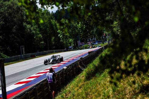 F1 - AUSTRIAN GRAND PRIX 2025 63 RUSSELL George (gbr), Mercedes AMG F1 Team W16, action during the Formula 1 MSC Cruises Austrian Grand Prix 2025, 11th round of the 2025 FIA Formula One World Championship, WM, Weltmeisterschaft from June 27 to 29, 2025 on the Red Bull Ring, in Spielberg, Austria - SpielbergAustria  Copyright: xFLORENTxGOODENx