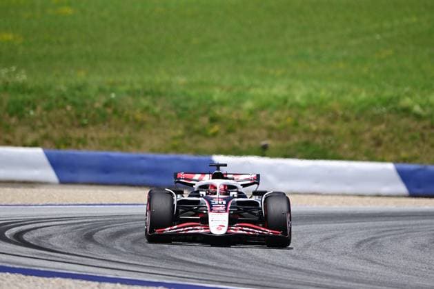 F1 Grand Prix of Austria - Qualifying Esteban Ocon of the Haas F1 Team drives during qualifying for the 12th round of the Formula 1 World Championship, WM, Weltmeisterschaft at the Red Bull Ring in Spielberg, Styria, Austria, on June 28, 2025. Spielberg Styria Austria  Copyright: xAndreaxDiodatox originalFilename:diodato-formula1250628_npI3t.jpg