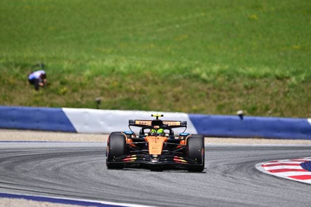 F1 Grand Prix of Austria - Qualifying Lando Norris of the McLaren F1 Team drives during qualifying in the 12th round of the Formula 1 World Championship, WM, Weltmeisterschaft at the Red Bull Ring in Spielberg, Styria, Austria, on June 28, 2025. Spielberg Styria Austria  Copyright: xAndreaxDiodatox originalFilename:diodato-formula1250628_np30f.jpg