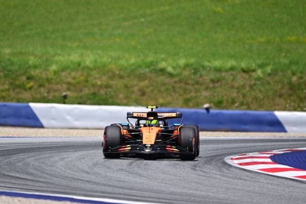 F1 Grand Prix of Austria - Qualifying Lando Norris of the McLaren F1 Team drives during qualifying in the 12th round of the Formula 1 World Championship, WM, Weltmeisterschaft at the Red Bull Ring in Spielberg, Styria, Austria, on June 28, 2025. Spielberg Styria Austria  Copyright: xAndreaxDiodatox originalFilename:diodato-formula1250628_npTuh.jpg