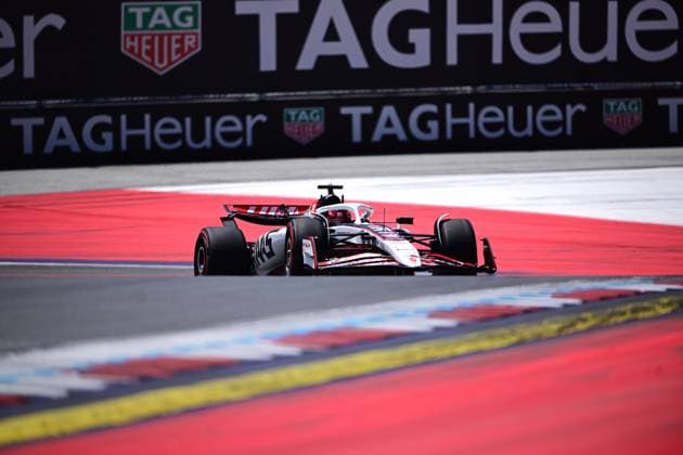 F1 Grand Prix of Austria - Qualifying Esteban Ocon of the Haas F1 Team drives during qualifying for the 12th round of the Formula 1 World Championship, WM, Weltmeisterschaft at the Red Bull Ring in Spielberg, Styria, Austria, on June 28, 2025. Spielberg Styria Austria  Copyright: xAndreaxDiodatox originalFilename:diodato-formula1250628_npEph.jpg
