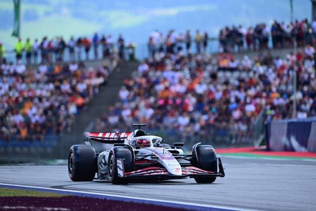 F1 Grand Prix of Austria - Qualifying Esteban Ocon of the Haas F1 Team drives during qualifying for the 12th round of the Formula 1 World Championship, WM, Weltmeisterschaft at the Red Bull Ring in Spielberg, Styria, Austria, on June 28, 2025. Spielberg Styria Austria  Copyright: xAndreaxDiodatox originalFilename:diodato-formula1250628_npn5i.jpg
