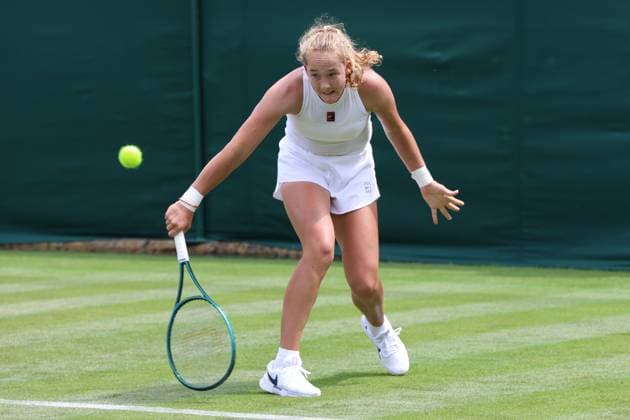 June 28, 2025, London, Celestynow, England: MIRRA ANDREEVA during the practice session before the Championships 2025 at Wimbledon AELTC in London. London England - ZUMAc278 20250628_zsp_c278_007 Copyright: xMarcinxCholewinskix