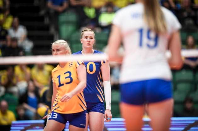 ÄNGELHOLM, SWEDEN 20250628 Sweden s Isabelle Haak looks on during the CEV Women s Volleyball European Golden League semifinal match between Ukraine and Sweden at Catena Arena, in Angelholm, Sweden, on June 28, 2025 ÄNGELHOLM SWEDEN x11566x  Copyright: xHenrikxEberlund TTx GOLDEN LEAGUE UKRAINE-SWEDEN