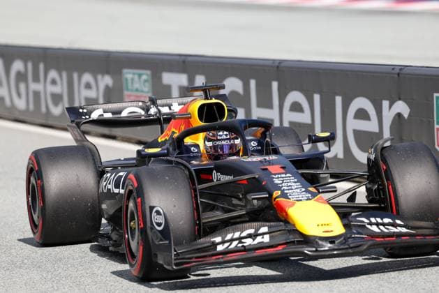 Max Verstappen Oracle Red Bull Racing 1 comes out of the pit lane, Qualifying, Grand Prix of Austria, Motorsport, Men, Formula 1, 28 06 2025 Spielberg Styria Austria Copyright: xkolbert-press ChristianxKolbertx