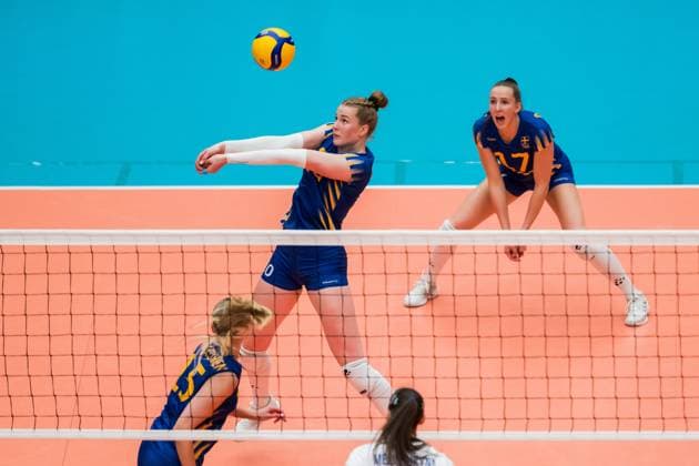 250628 Isabelle Haak and Anna Haak of Sweden during the Women s European Golden League semifinal volleyball match between Sweden and Ukraine on June 28, 2025 in Ängelholm Photo Petter Arvidson BILDBYRAN kod PA PA1041 volleyball volleyball european golden league semifinal semifinals sverige ukraine sweden dam bbeng ukraina  Copyright: PETTERxARVIDSON BB250628PA054