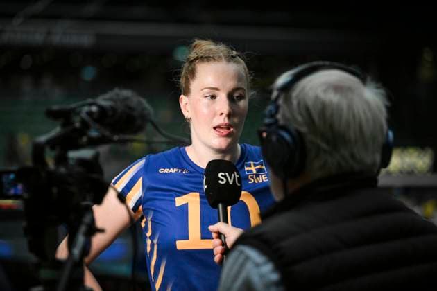 ÄNGELHOLM, SVERIGE 20250628 Sweden s Isabelle Haak is interviewed after loosing the CEV Women s Volleyball European Golden League semifinal match between Ukraine and Sweden at Catena Arena, in Angelholm, Sweden, on June 28, 2025 ÄNGELHOLM SVERIGE x11566x  Copyright: xHenrikxEberlund TTx GOLDEN LEAGUE UKRAINE-SWEDEN