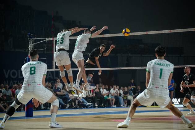 Volleyball - FIVB Men s Volleyball Nations League - Bugaria - Turkey - 28.06.2025 Efe MandÄ±racÄ± in action during Mens Volleyball Nations League in Burgas, VNL Bulgaria Copyright: xYulianxTodorovx