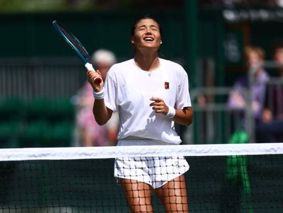 Wimbledon Championships 2025 AELTC, Saturday Practice, London, UK - 28 06 2025 Emma Raducanu (GBR) Practices at Wimbledon ahead of the 2025 Championships London Wimbledon London GBR, UK NEWSPAPERS OUT Copyright: xMarkxGreenwoodx