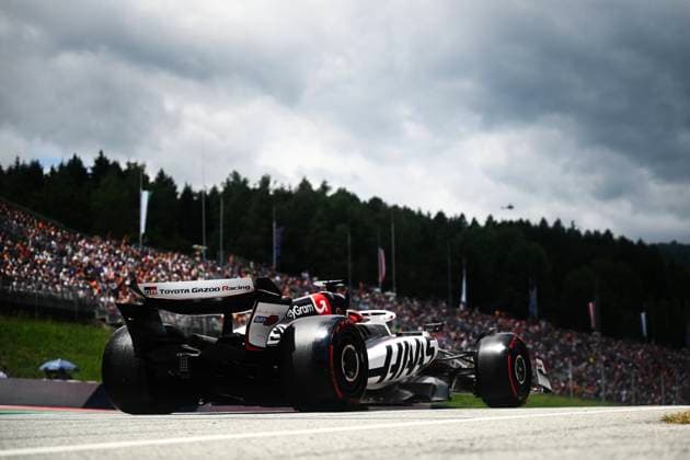 F1 Grand Prix of Austria - Qualifying Esteban Ocon of the Moneygram Haas F1 Team drives the Haas Ferrari VF-25 during free practice at the FIA Formula One World Championship, WM, Weltmeisterschaft F1 Austria Grand Prix in Spielberg, Austria, on June 28, 2025. Spielberg Austria  Copyright: xLucaxBarsalix originalFilename:barsali-notitle250628_npakx.jpg