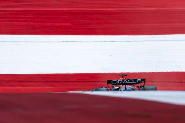 F1 Grand Prix of Austria - Qualifying Max Verstappen of the Netherlands and Oracle Red Bull Racing drives during the qualifying session at the Formula 1 MSC Cruises Austrian Grand Prix in Spielberg, Austria, on June 28, 2025. Spielberg Austria  Copyright: xRobertxSzaniszlox originalFilename:szaniszlo-notitle250628_npvaH.jpg