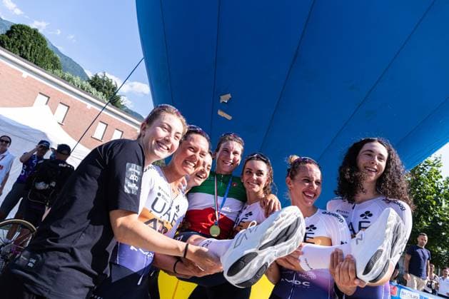 Italian Women s Road cycling, Rad, Radsport, Strasse Championship 2025 - Darfo Boario Terme Elisa Longo Borghini is with her teammates during the Italian Road Cycling Championship 2025 in Darfo Boario Terme, on June 28, 2025. Darfo Boario Terme Italy  Copyright: xTommasoxBerardix originalFilename:berardi-italianr250628_np5CE.jpg