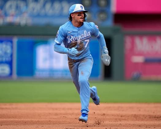 June 28, 2025: Kansas City Royals shortstop Bobby Witt Jr. (7) runs on Kansas City Royals first base Vinnie Pasquantino (9) double against the Dodgers at Kauffman Stadium Kansas City, Missouri. CSM. Kansas City United States - ZUMAc04_ 20250628_zma_c04_027 Copyright: xJonxRobichaudx