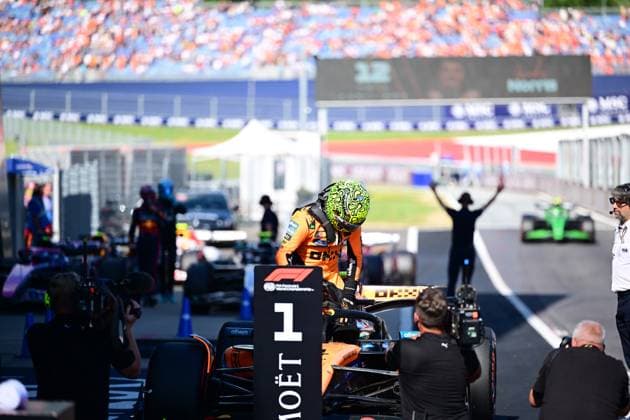 F1 Grand Prix of Austria - Qualifying Lando Norris of the McLaren F1 Team drives and celebrates after qualifying during the 12th round of the Formula 1 World Championship, WM, Weltmeisterschaft at the Red Bull Ring in Spielberg, Styria, Austria, on June 27, 2025. Spielberg Styria Austria  Copyright: xAndreaxDiodatox originalFilename:diodato-formula1250627_npheX.jpg