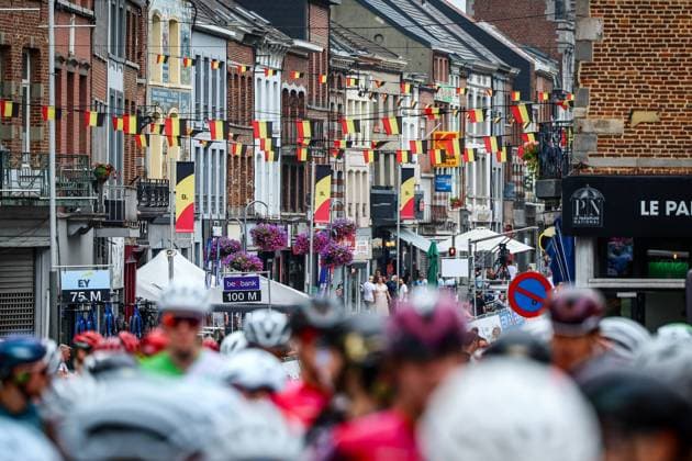 Riders pictured at the start of the women s elite road race of the Belgian Cycling Championships, 132,8 km from and to the Grand Place square in Binche on Sunday 29 June 2025. DAVIDxPINTENS  x128047889x