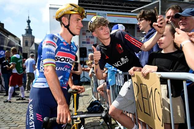 Belgian 2025 National Championship Binche 29 06 2025 BINCHE, BELGIUM - JUNE 29 : Evenepoel Remco of Soudal Quick-Step during the Men Elite cycling road race of the Belgian National Championships 2025 an UCI National Championships cycling race of 230 km with start in Binche and finish in Binche on June 29, 2025 in Binche, Belgium, 29 06 2025 ( Motordriver Guy De Vuyst - Binche Belgium  Copyright: xNicoxVereeckenx
