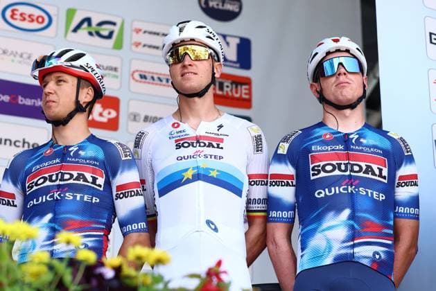Belgian Tim Merlier (C) and teammates of Soudal Quick-Step pictured before the start of the men s elite road race of the Belgian Cycling Championships, 230km from and to the Grand Place square in Binche on Sunday 29 June 2025. DAVIDxPINTENS  x128048222x