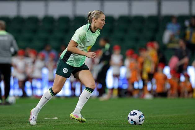 SOCCER AUSTRALIA SLOVENIA, Courtney Nevin of Australia is seen warming up before the Women s friendly international soccer match between Australia and Slovenia at HBF Park in Perth, Sunday, June 29, 2025. ( NO ARCHIVING, EDITORIAL USE ONLY PERTH WESTERN AUSTRALIA AUSTRALIA  Copyright: xRICHARDxWAINWRIGHTx 20250629193049167188