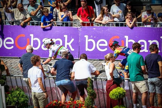 Belgian Lotte Kopecky of SD Worx-Protime and Belgian Fleur Moors of Lidl-Trek pictured in action during the women s elite road race of the Belgian Cycling Championships, 132,8 km from and to the Grand Place square in Binche on Sunday 29 June 2025. DAVIDxPINTENS  x128049691x